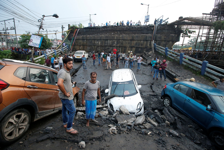 Kolkata-bridge-collapse-india