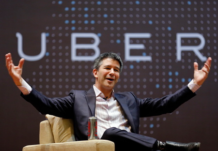 Uber CEO Travis Kalanick speaks to students in Mumbai in 2016.