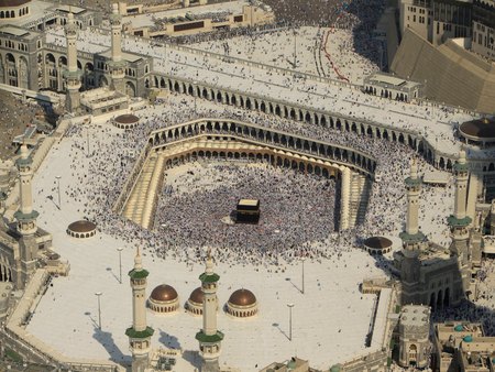 Aerial photos of the Hajj reveal its massive scale — Quartz