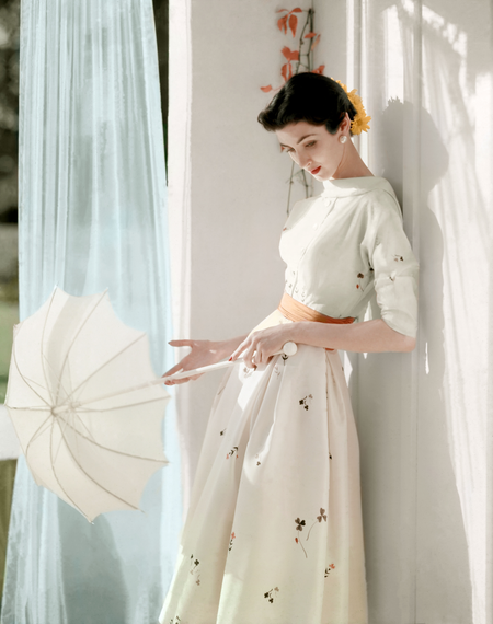 This image shot by Horst in 1953 is a wonderful example of his stunning work in color. Shot on large format 10x8 film, the photograph is elegant and beautiful.