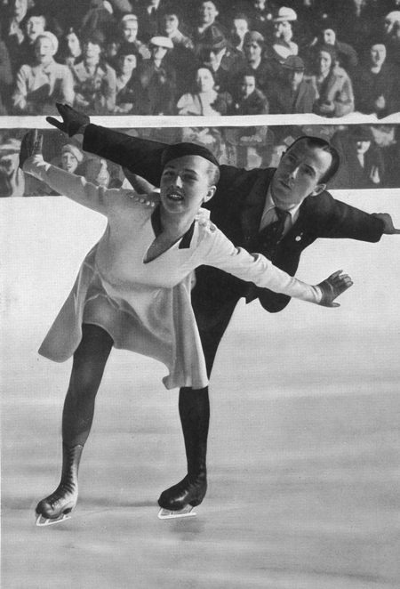February 1936: Maxie Herber and Ernst Baier winning the 1936 Olympic Pairs figure skating gold medal at Garmisch-Partenkirchen. (Photo by Hulton Archive/Getty Images)