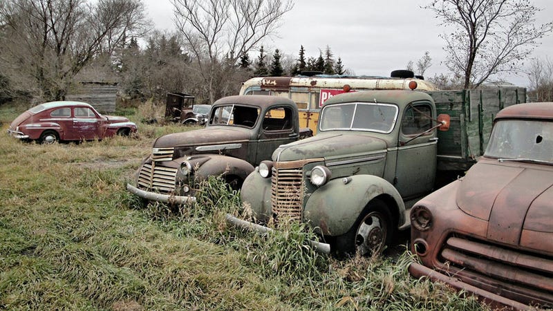 Canadian Truck Junkyard Gallery