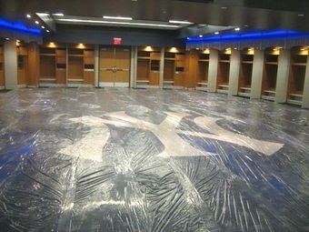 Illustration for article titled The 12-Man Therapeutic Hot Tub That Jeter Built