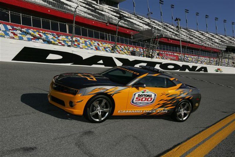 Illustration for article titled 2010 Chevy Camaro: Official Daytona 500 Pacecar