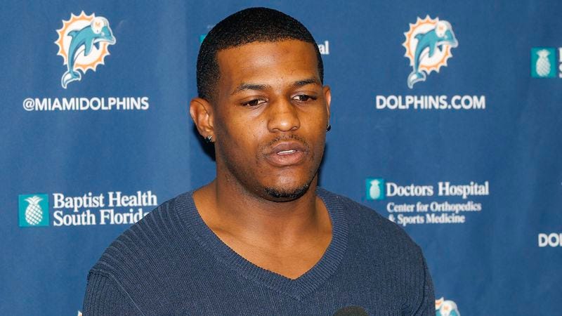 Illustration for article titled Dolphins WR Mike Wallace Comes Out As Stupid Asshole