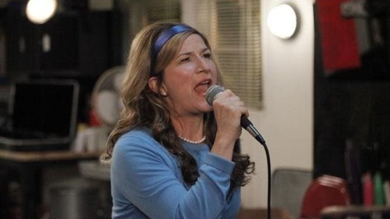 Ana Gasteyer on her favorite SNL characters Larry David and Suburgatory