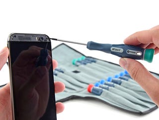 Illustration for article titled Repair Any Gadget With The iFixit Screwdriver Bundle: Save 40%