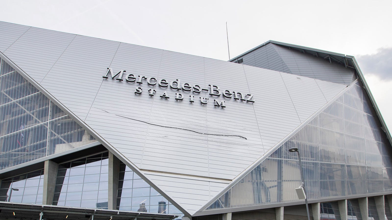 Panicked Falcons Discover Scratch In Mercedes Benz Stadium