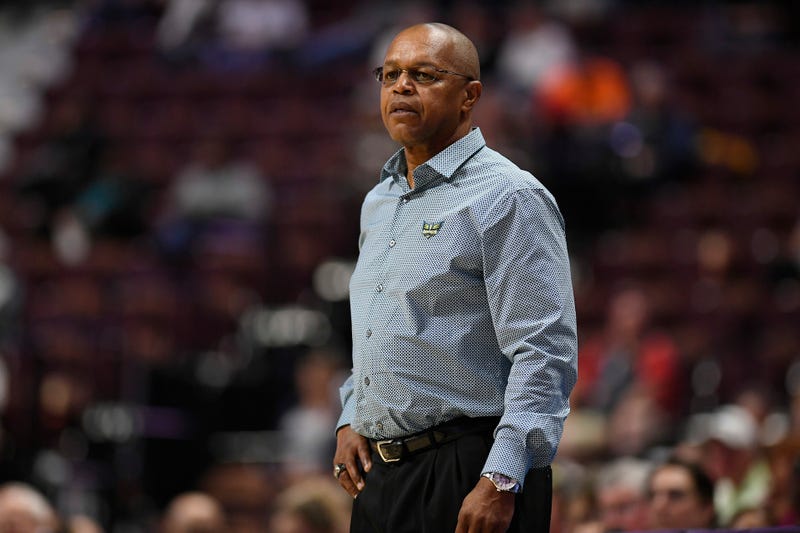 Illustration for article titled WNBA's Dallas Wings Fire Head Coach After Argument With Team President