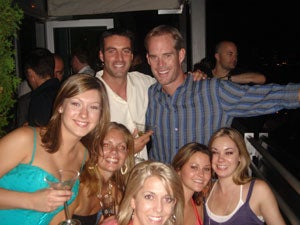 Illustration for article titled One Man's Quest To Rid The NFL Of Joe Buck And His Humorless, Emotionless Act