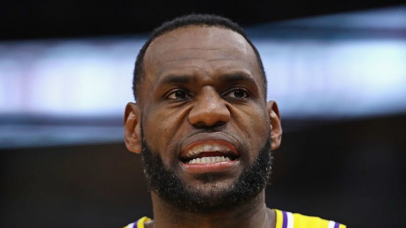 Illustration for article titled An Important Lesson From This Hideous Lakers Season: Shit Happens