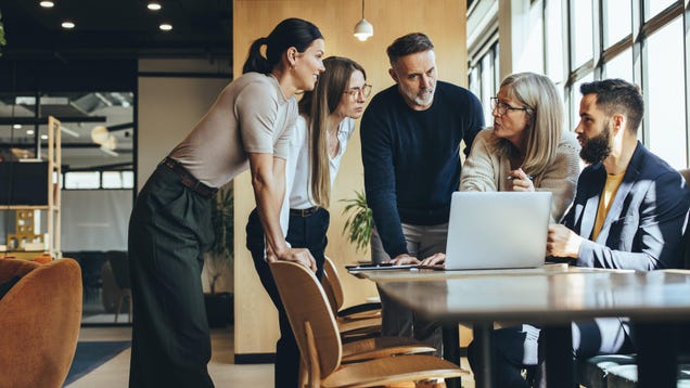 You Should Know How Much Your Coworkers Make (and Vice Versa)