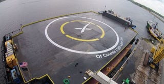 Illustration for article titled Sigue en directo el nuevo intento de aterrizaje del cohete Falcon 9