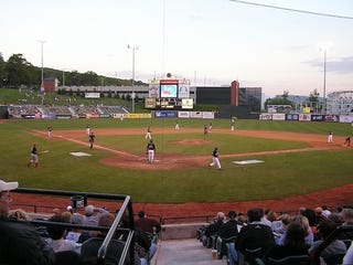 Illustration for article titled Homeless Man Hops Wall, Strolls Across Outfield To Get To Concession Stand
