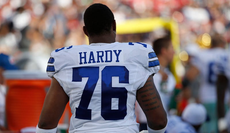 Illustration for article titled How The NFL Convinced Prosecutors To Give Them (And No One Else) The Greg Hardy Photos