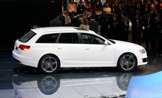 Illustration for article titled Frankfurt Auto Show: Audi RS6 Avant in White