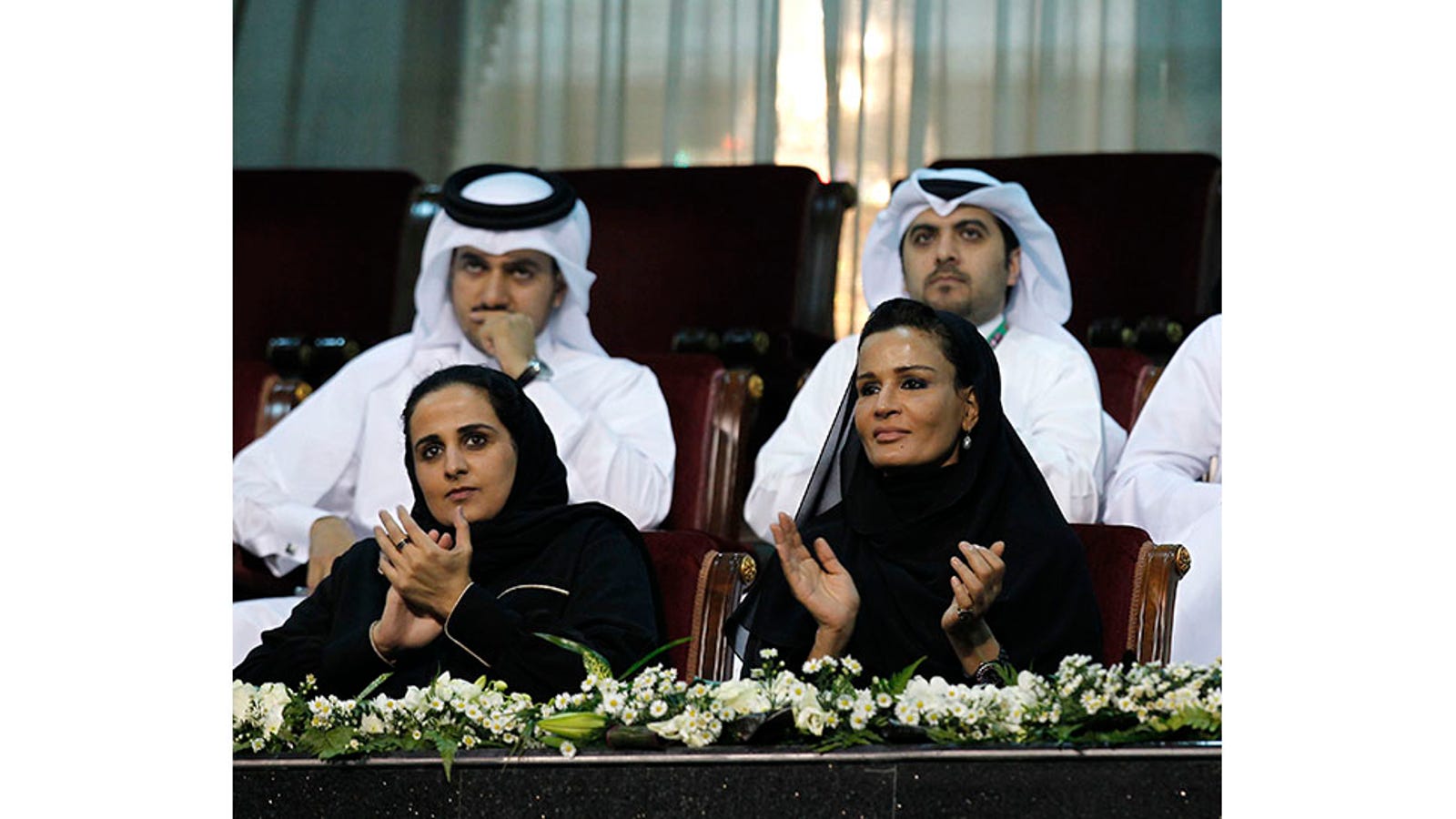 эмир катар и все его жены