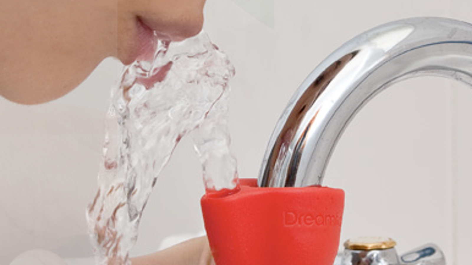 Tapi A Rubber Adapter That Turns Your Faucet Into A Drinking Fountain