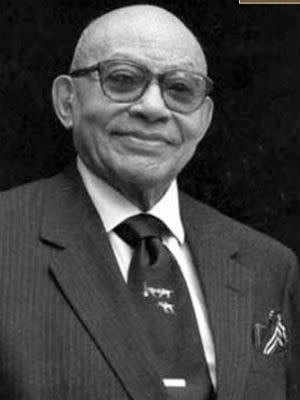 Illustration for article titled Howard or Morehouse: Battle of the Alumni