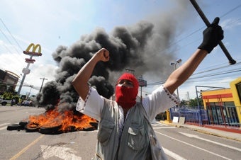 Illustration for article titled Obama "Deeply Concerned" After Honduran President Overthrown