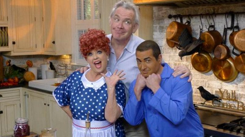 Illustration for article titled Paula Deen refries her racism scandal with heaping helping of brownface