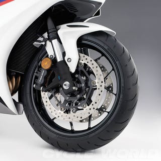 Illustration for article titled Honda Cbr 1000 Rr Fireblade 2012 Prix
