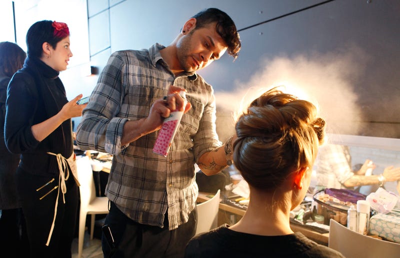 Illustration for article titled Dry Shampoo Is Ruining Your Hair