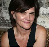 Illustration for article titled 'NY Times' Fashion Critic Cathy Horyn Trash-Talks Vera Wang; Gets Herself Banned From Carolina Herrera