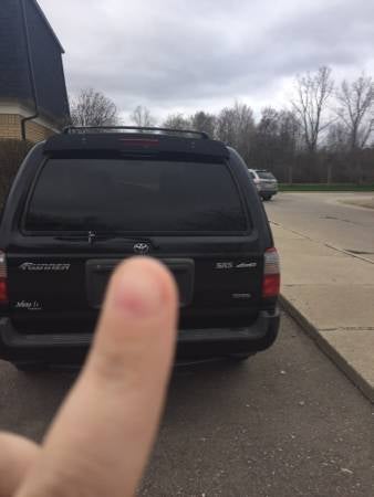 Illustration for article titled Why do people cover their licence plates in pictures? WHY??