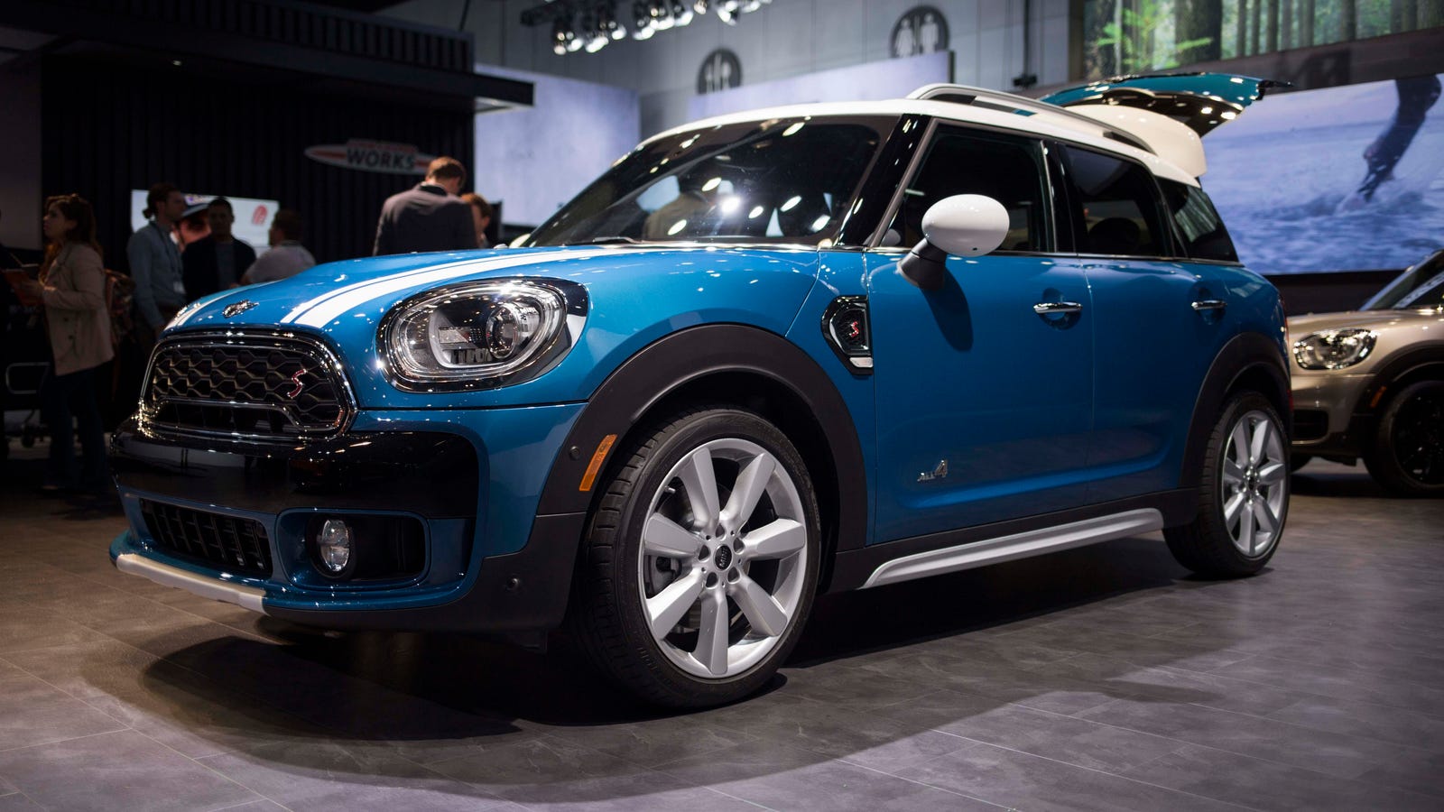 The 2017 Mini Countryman Isn T Just Big It S A Big Deal
