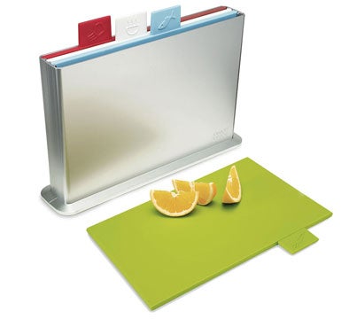 Illustration for article titled Color-Coded Cutting Boards Save You From Fishy Meat