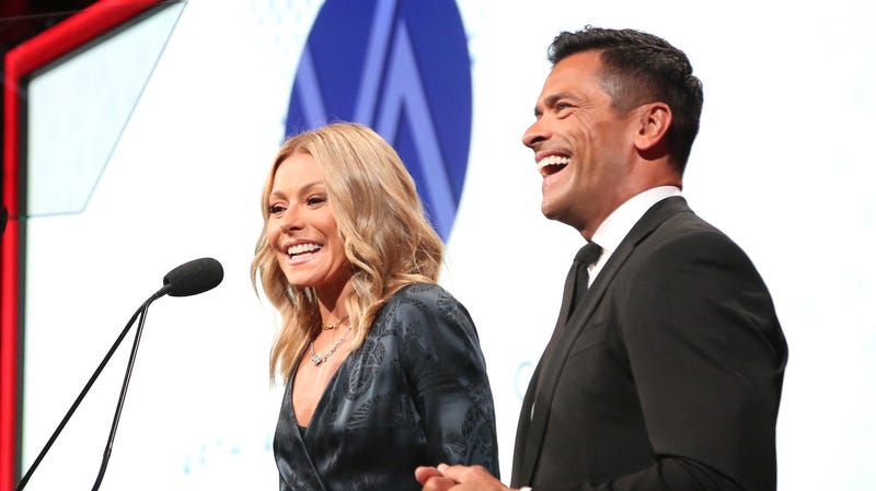 Illustration for article titled Kelly Ripa and Mark Consuelos Accidentally Ruined Their Daughter's Birthday