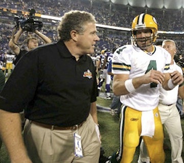 Illustration for article titled Peter King Moves The Goalposts On The NFL's Favre Investigation
