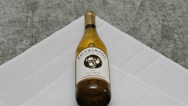 How to Wrap a Wine Bottle Restaurant-Style