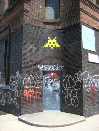 Illustration for article titled Invader Takes on Brooklyn