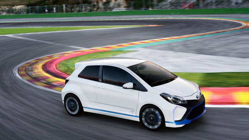 Illustration for article titled Yaris Hybrid-R Concept Full Reveal