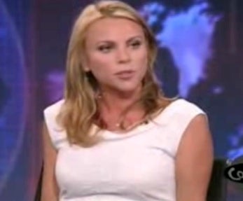Illustration for article titled How Does Lara Logan Get Iraq News On National TV? A Little Thing She Learned From The Terrorists…
