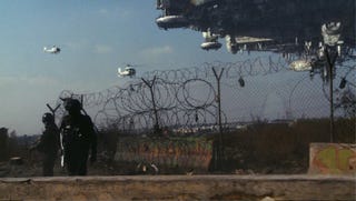 Illustration for article titled New Images From District 9 Give Us Little Hope For Improved Alien Human Relations