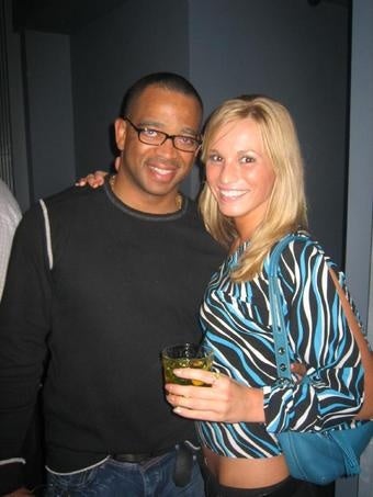 Illustration for article titled Stuart Scott is Desperate to Avoid Any Photographic Evidence of Him Chatting Up Cheerleaders