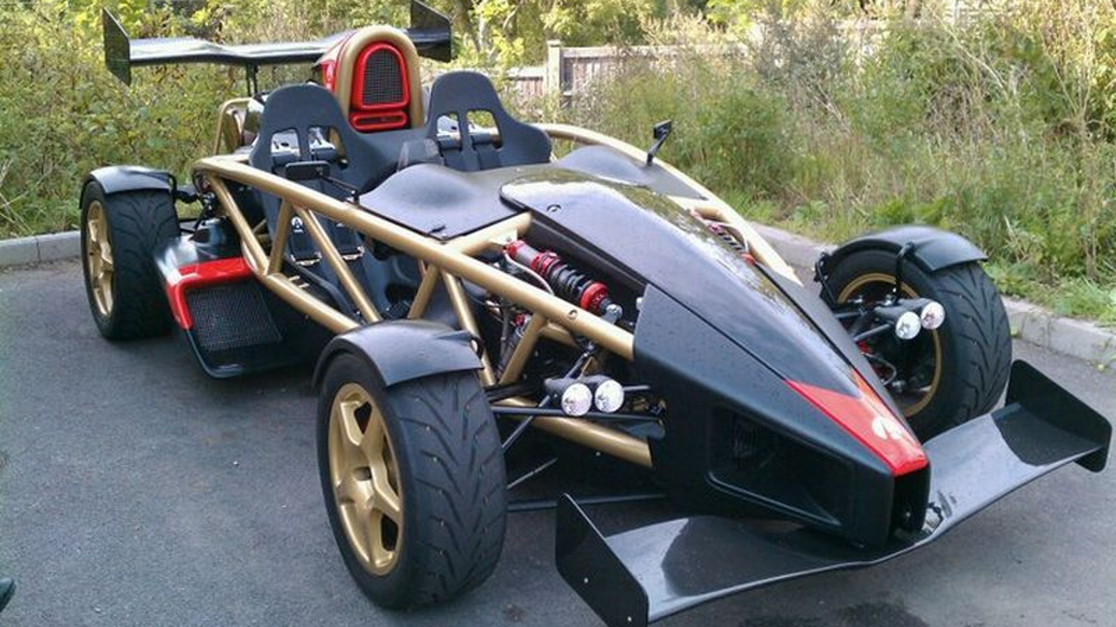 ariel atom v8