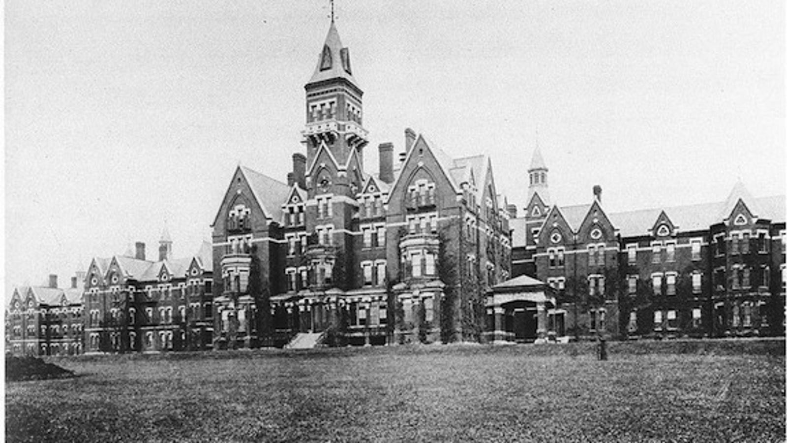 Insane Asylum Inspires Lovecraft and Batman Then Becomes A ...