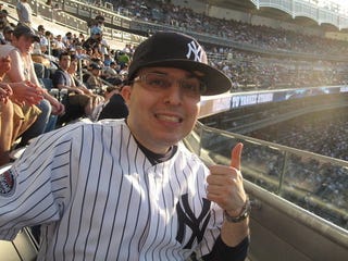 Illustration for article titled Big Yankees Fan, Evoking Lady Gaga, Says We All Missed His Video's Comedic Subtleties