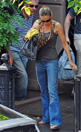 Sarah Jessica Parker Can T Believe Her Eyes Feet