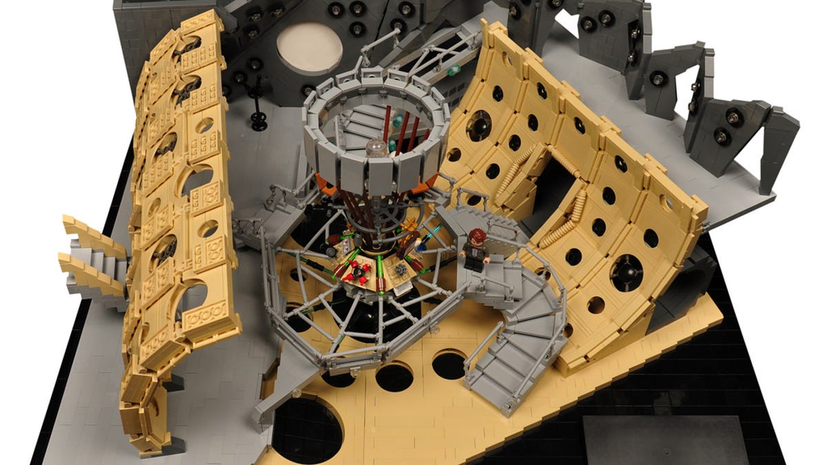 Holy Crap This Lego Tardis Console Room Is Magnificent
