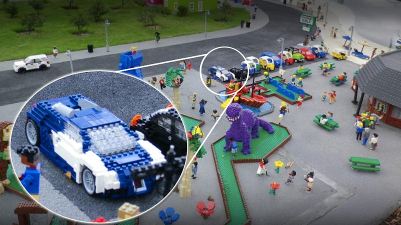 Illustration for article titled There's a Lego Bugatti Veyron hidden at Legoland