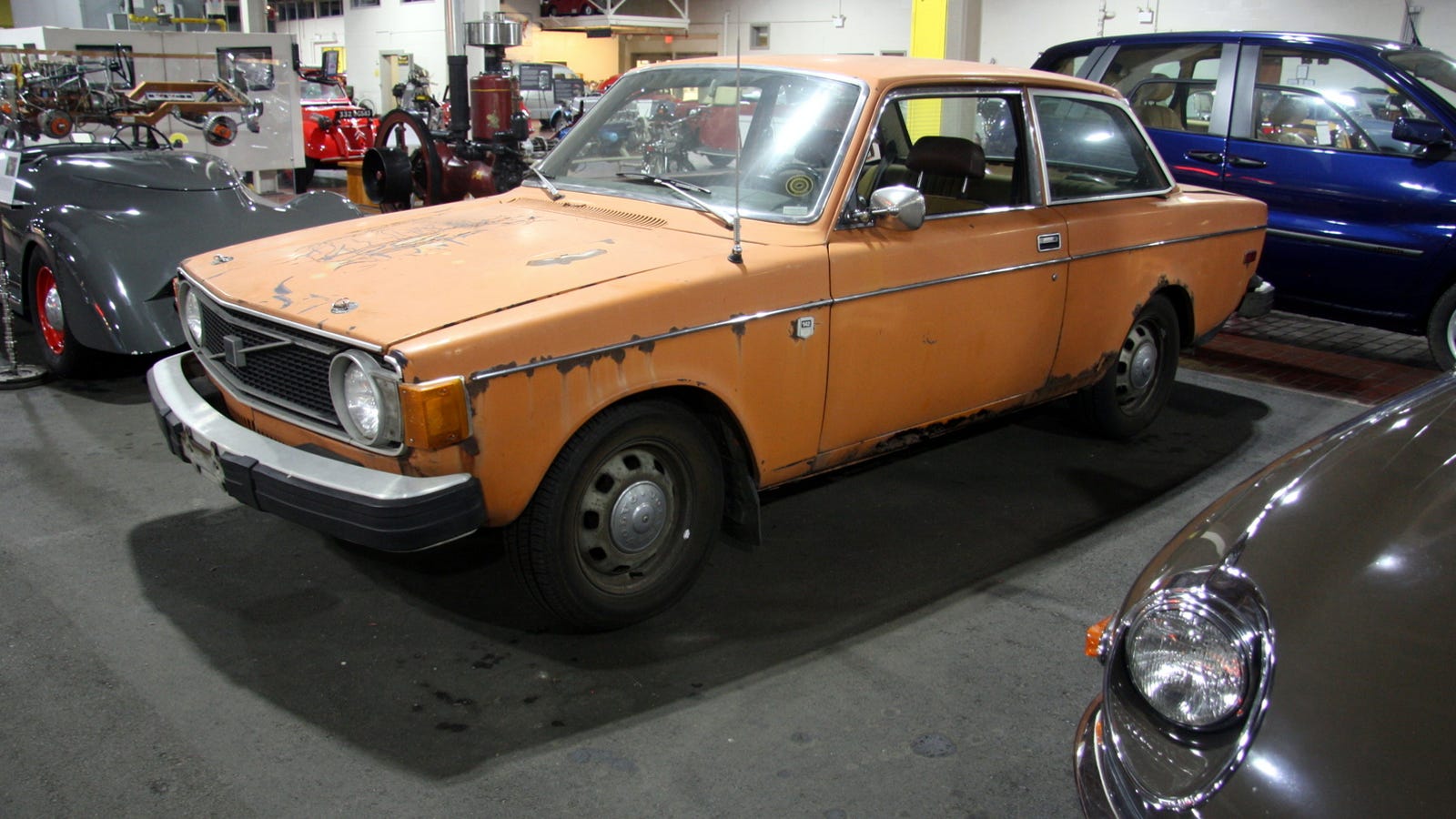A Rusty Old Volvo Is The Chugging Heart Of Nashville