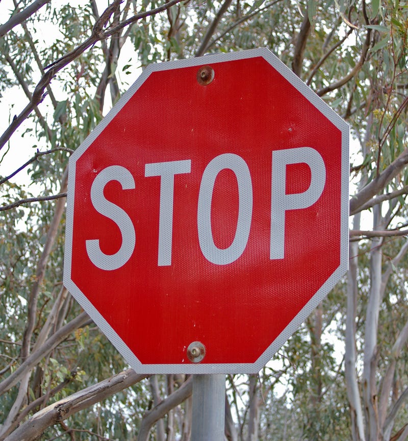 Illustration for article titled Stop Signs and Right Turns on Red