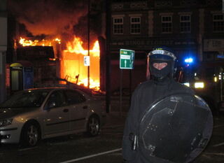 Illustration for article titled Police Shooting Triggers London Riot