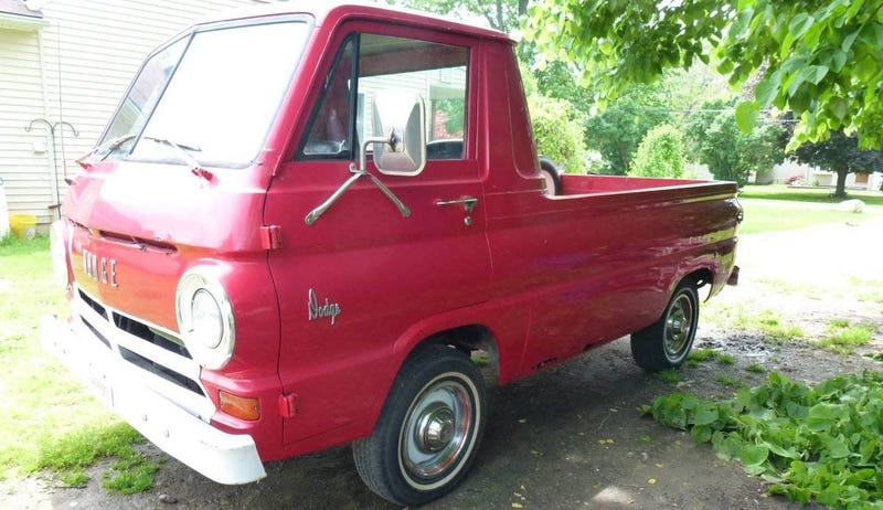 All A100 images: Craigslist