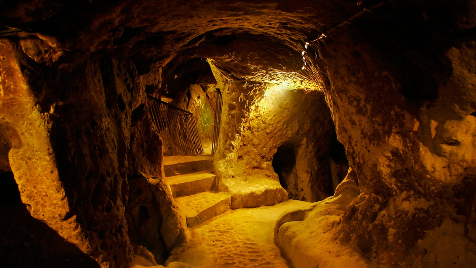 Inside the Intriguing Ancient Underground City of Derinkuyu